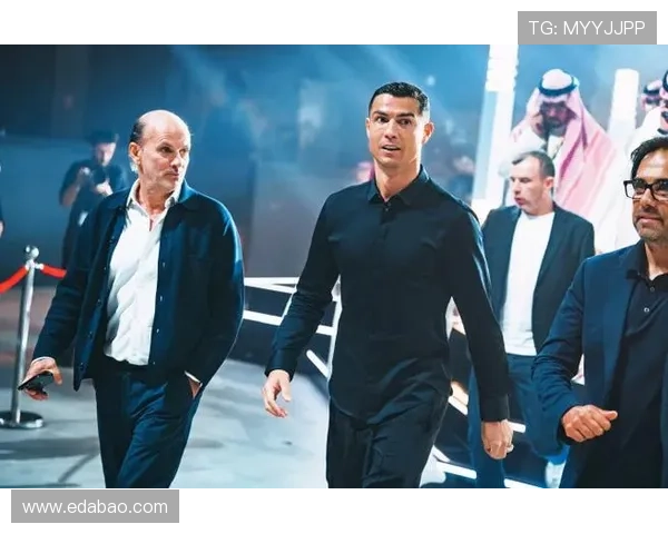 与足球传奇C罗面对面畅谈他的职业生涯与未来梦想