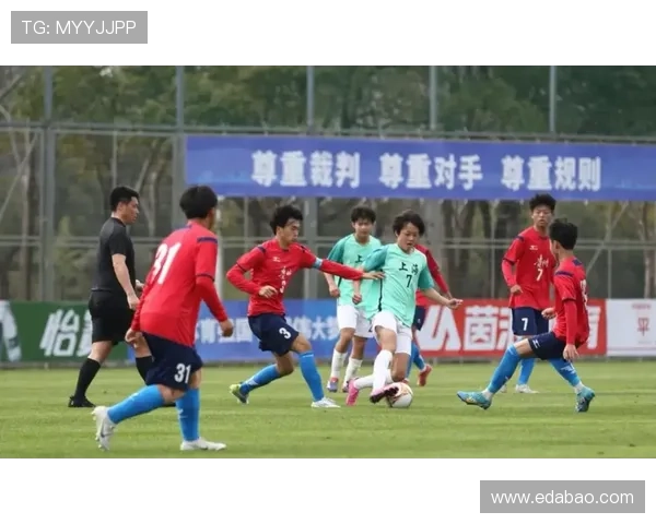 上海足球队在全运会中的实力展现与未来发展潜力分析 上海足球队在全运会中的实力展现与未来发展潜力分析