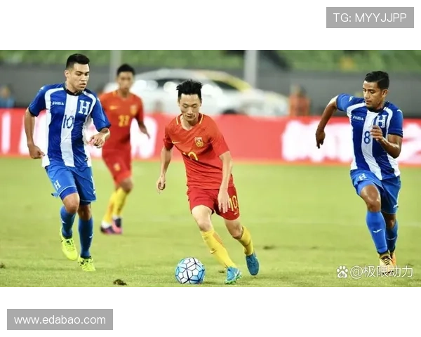 亲眼目睹足球明星风采的激动与感动瞬间 亲眼目睹足球明星风采的激动与感动瞬间