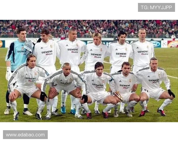 全球足球巨星的光辉历程与成就解析 全球足球巨星的光辉历程与成就解析