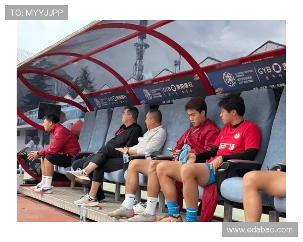 全运会回顾：西安足球队展现出强大的团队实力与拼搏精神